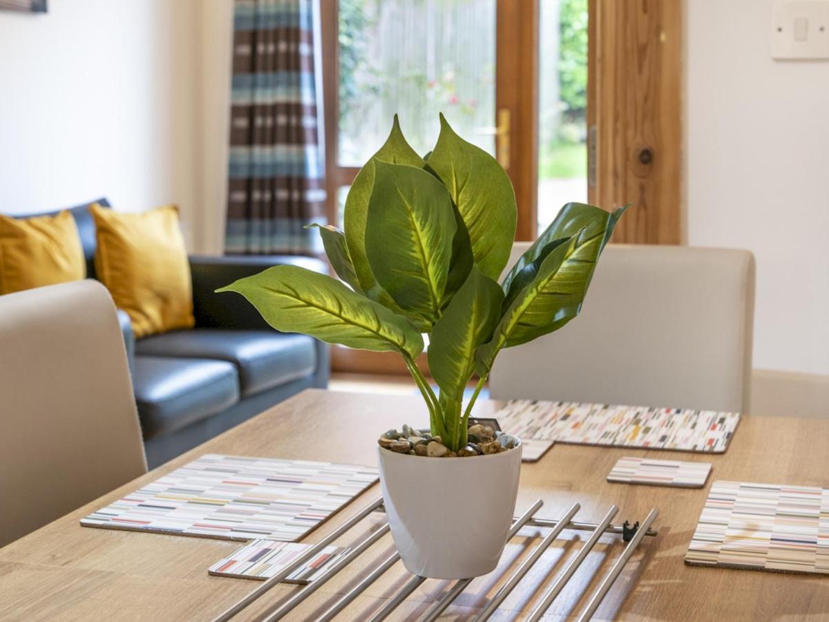 Pass The Keys Lovely 4Br Home W Garden 7 Min From City Centre Belfast Extérieur photo